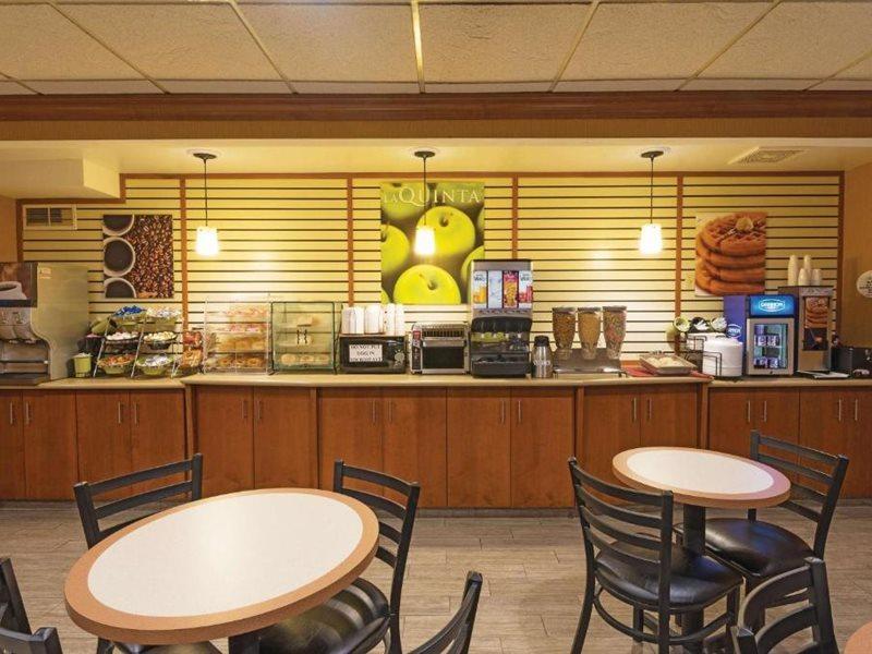 La Quinta By Wyndham Buffalo Airport Williamsville