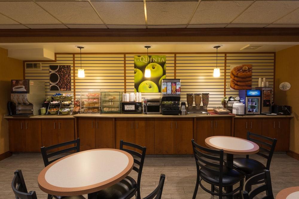 La Quinta By Wyndham Buffalo Airport Hotel Williamsville