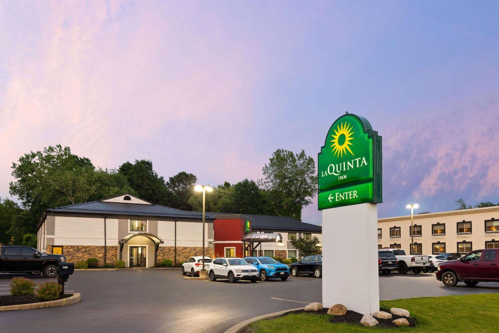 Hotel La Quinta By Wyndham Buffalo Airport