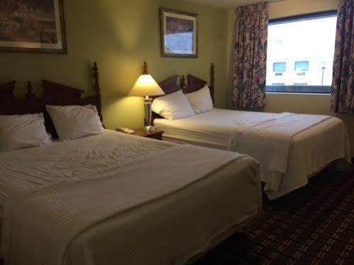Hotel La Quinta By Wyndham Buffalo Airport Williamsville